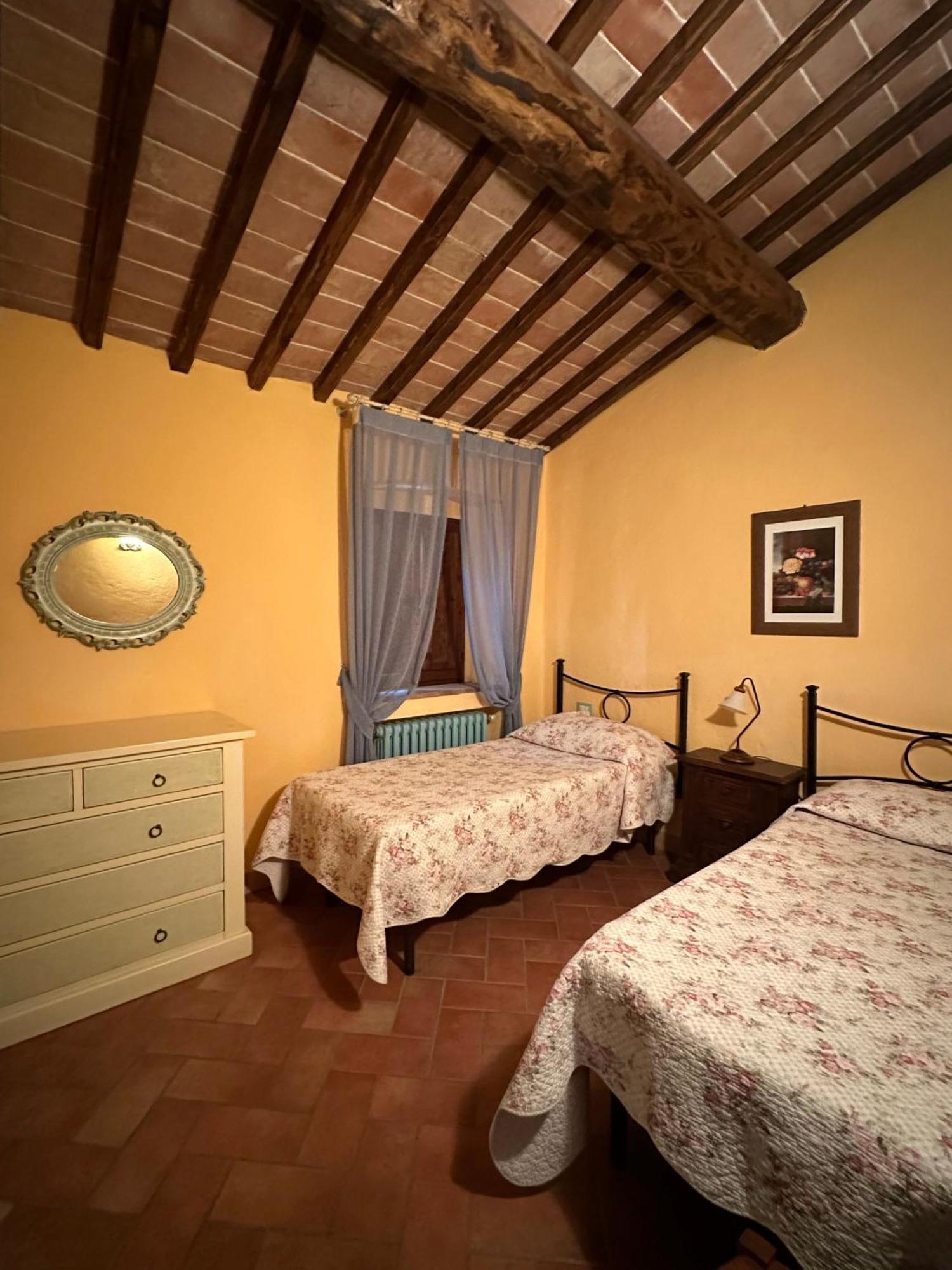 Borgo Tignano Apartment Casole dʼElsa Екстериор снимка