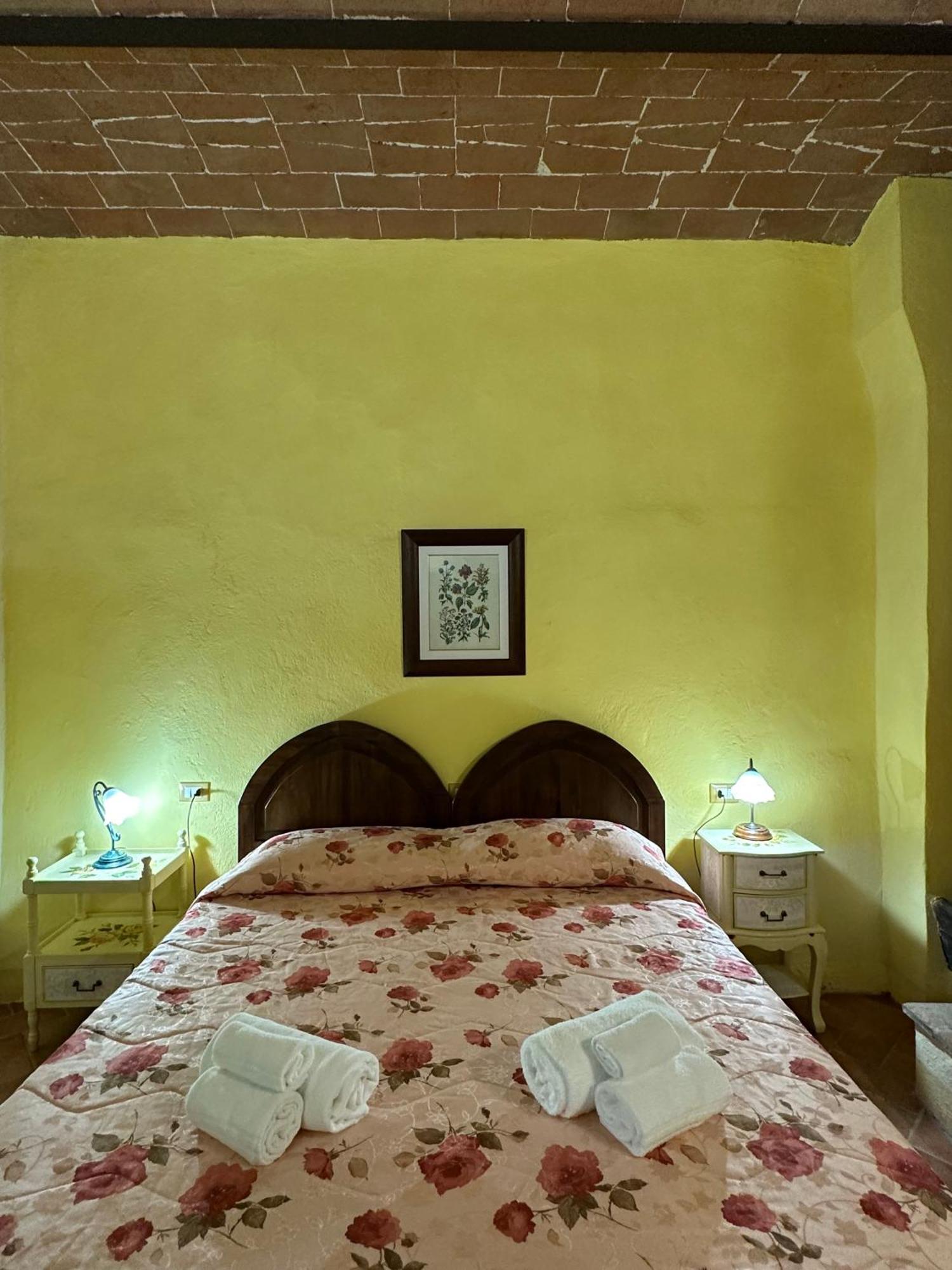 Borgo Tignano Apartment Casole dʼElsa Екстериор снимка