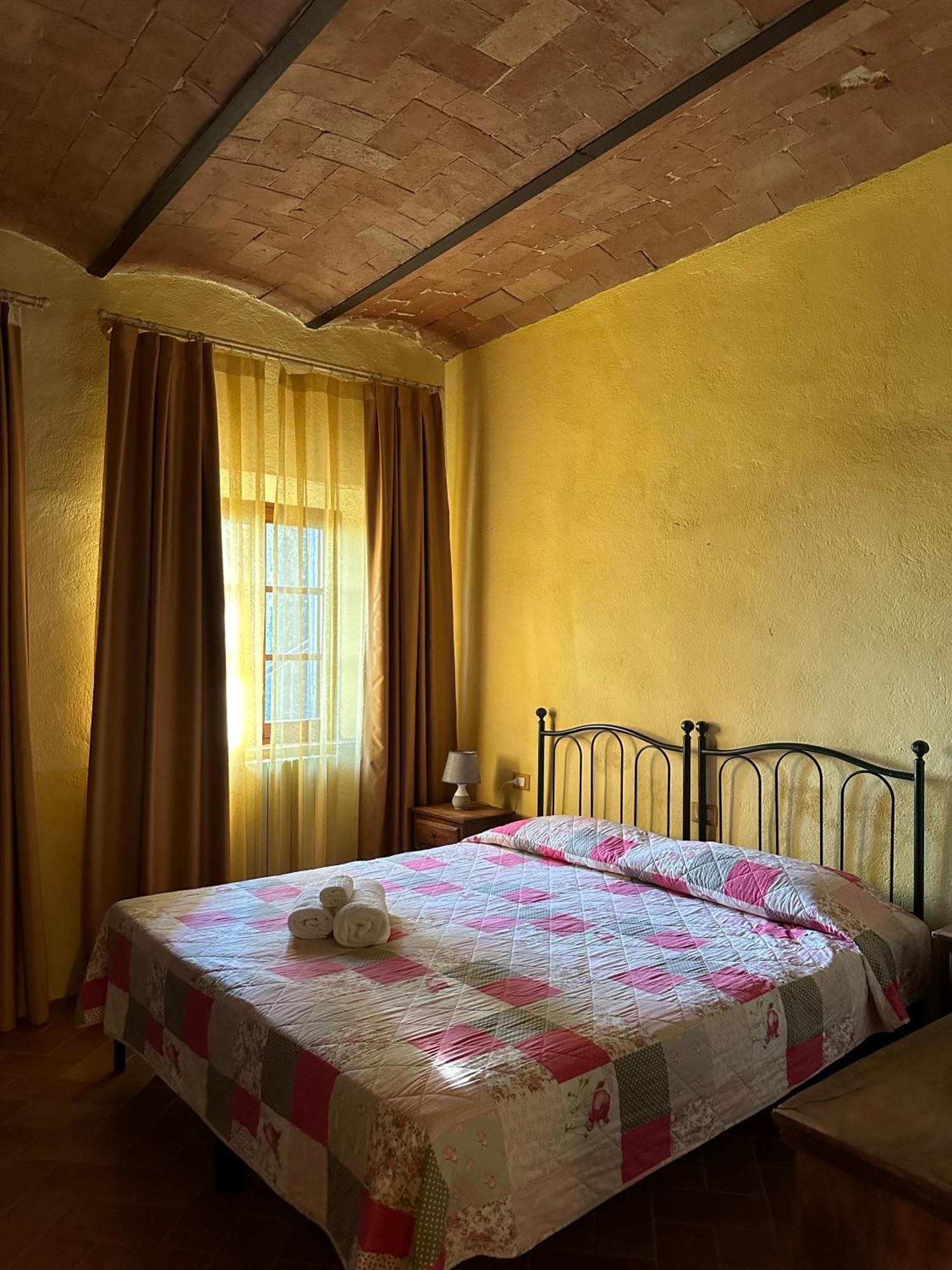 Borgo Tignano Apartment Casole dʼElsa Екстериор снимка