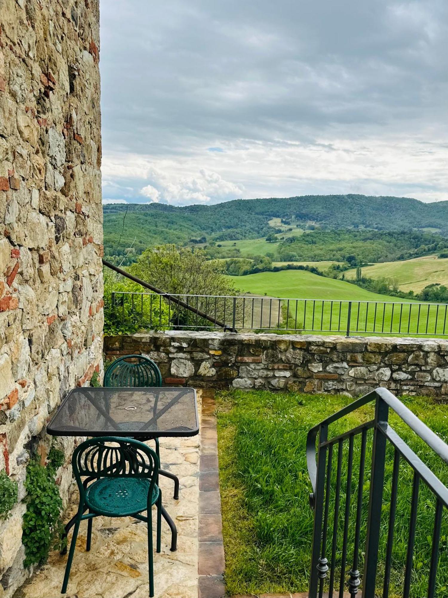 Borgo Tignano Apartment Casole dʼElsa Екстериор снимка