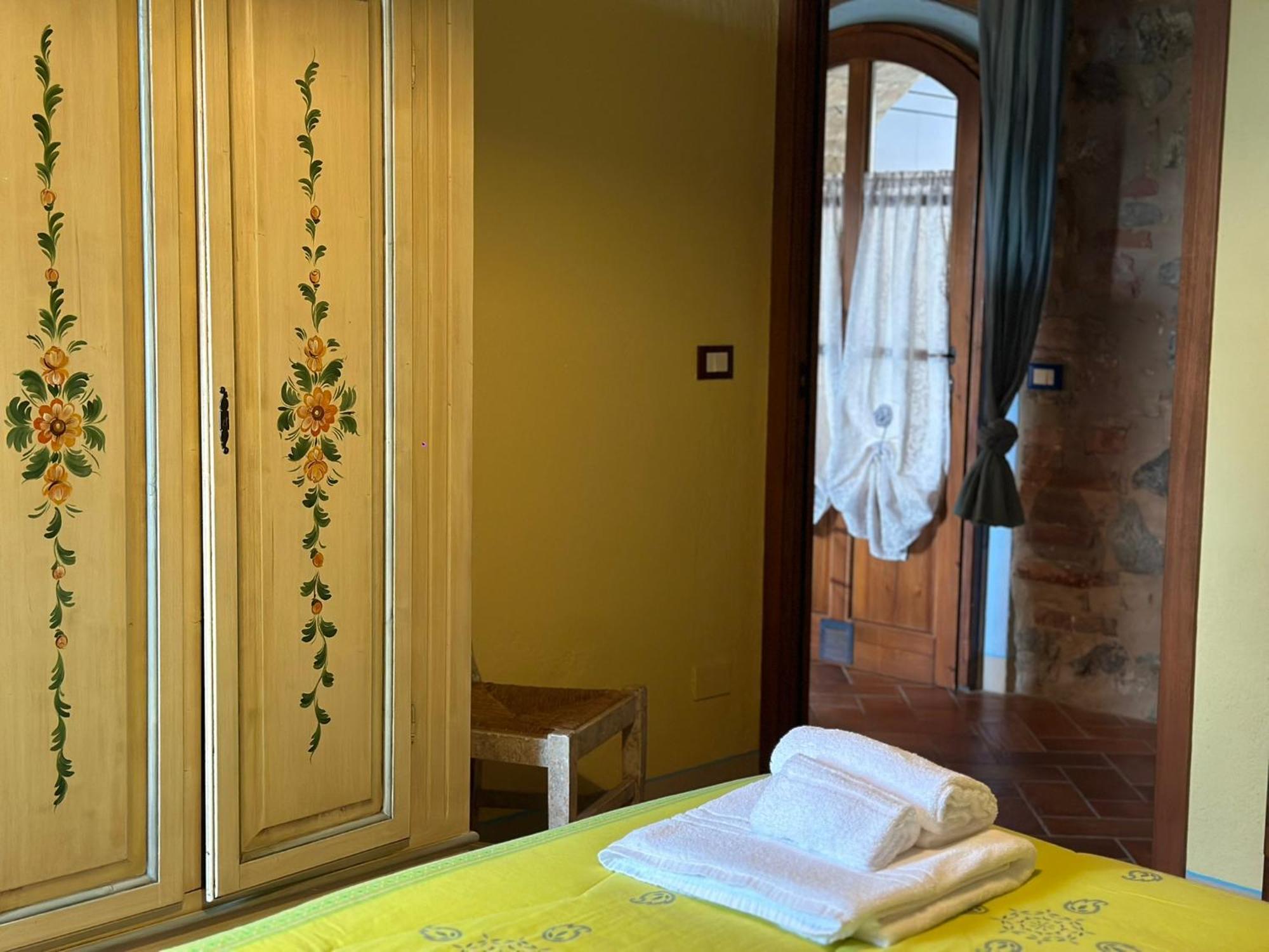 Borgo Tignano Apartment Casole dʼElsa Екстериор снимка