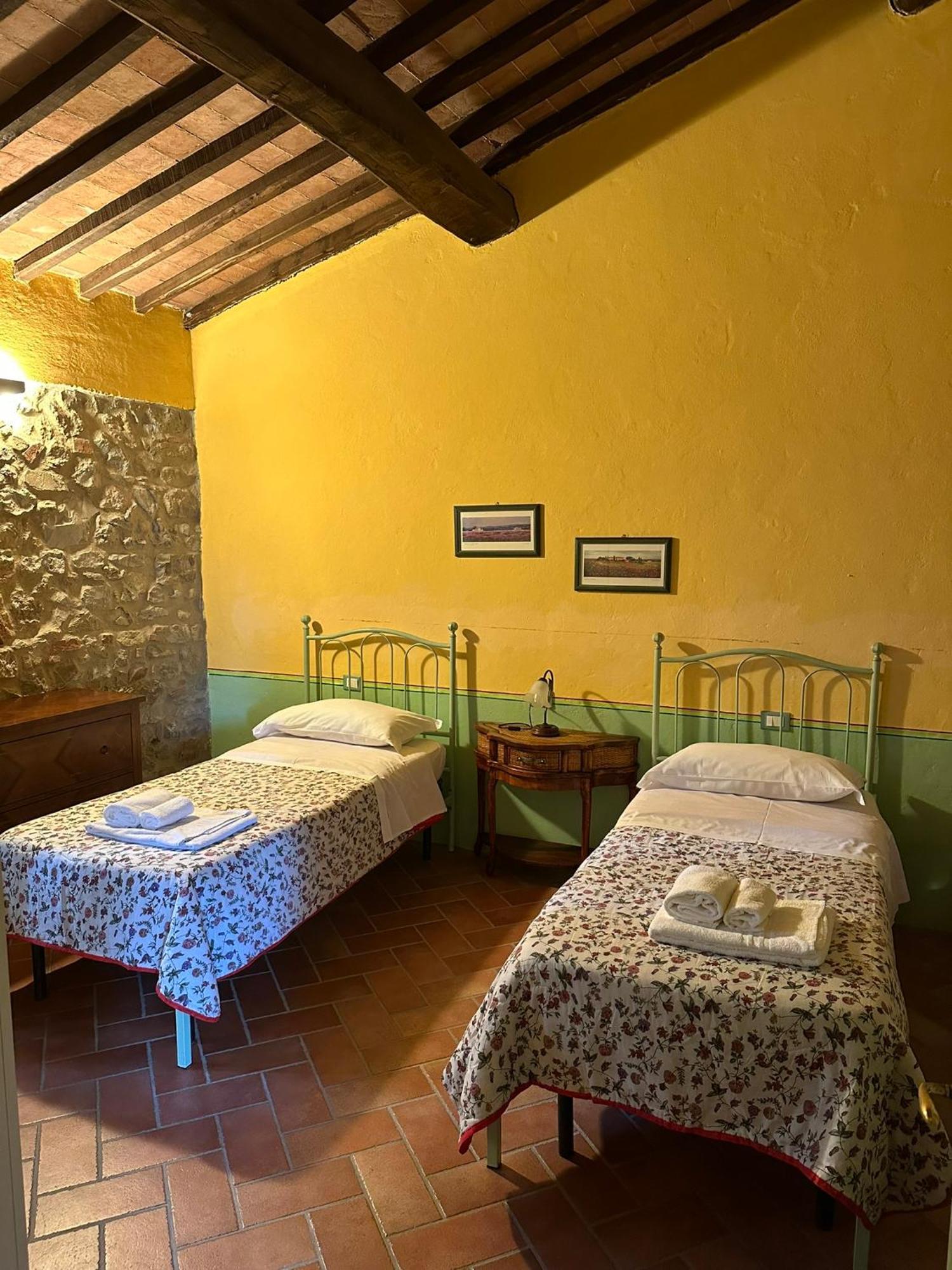 Borgo Tignano Apartment Casole dʼElsa Екстериор снимка